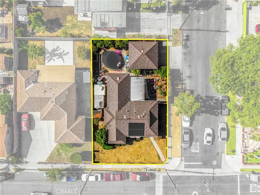 1517 W Borchard Avenue, Santa Ana, CA 92704 - #3