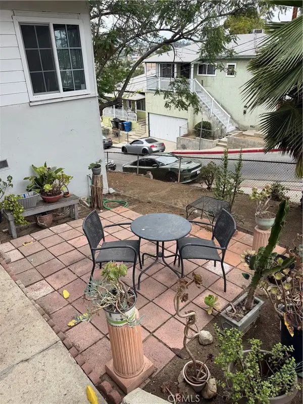 1369 Volney, Los Angeles, CA 90063