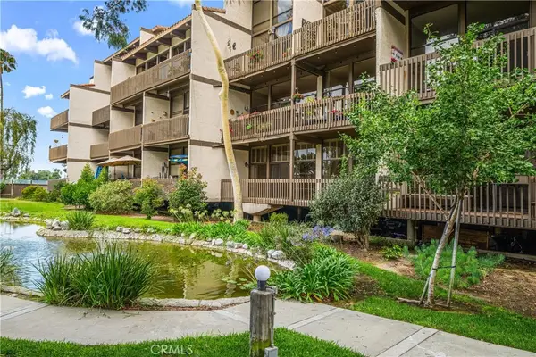 7106 Marina Pacifica Drive S, Long Beach, CA 90803