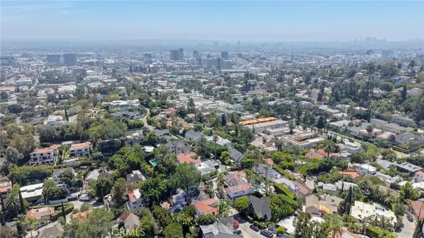 6002 Graciosa, Los Angeles, CA 90068
