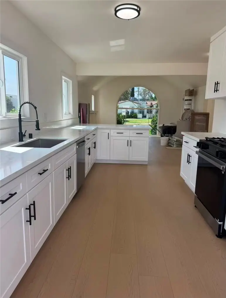 3501 W 59th, Los Angeles, CA 90043 - #2