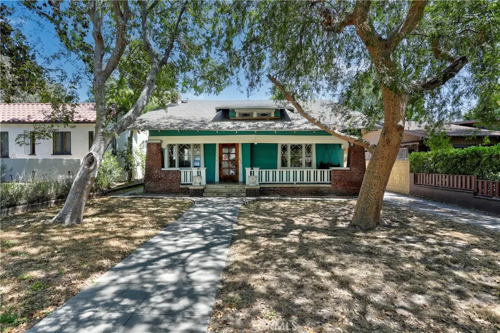 892 N Chester Avenue, Pasadena, CA 91104 - #1