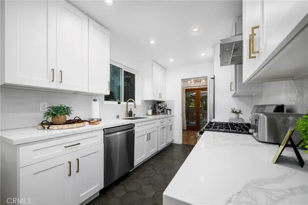 3461 Marna Avenue, Long Beach, CA 90808