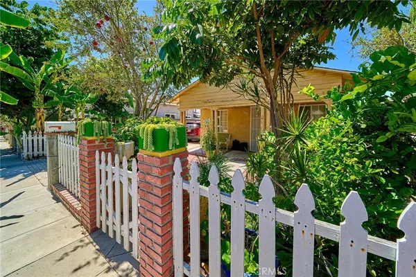 1845 Dawson, Signal Hill, CA 90755
