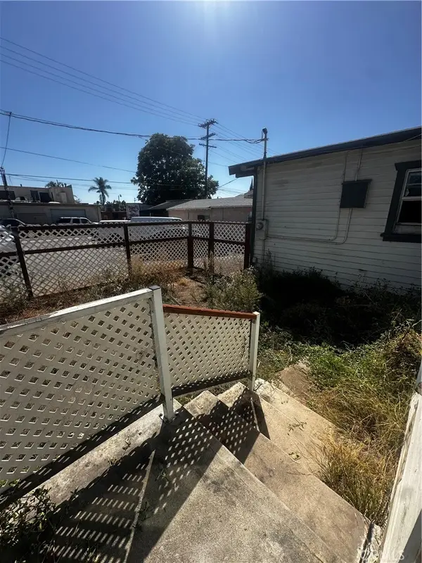 502 W Erna, La Habra, CA 90631