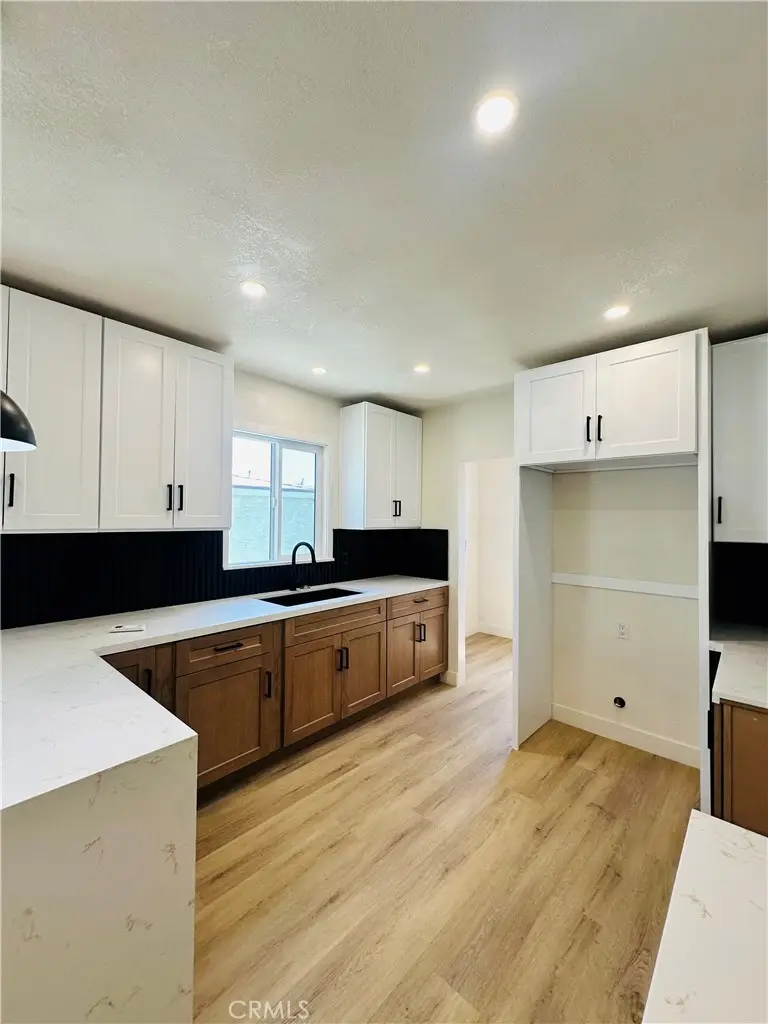 1242 E 87th Place, Los Angeles, CA 90002 - #2