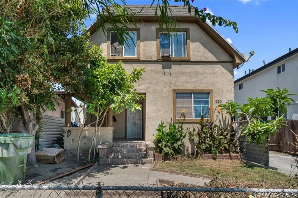 229 W 82nd Street, Los Angeles, CA 90003 - Image #1