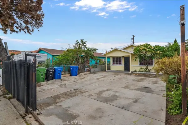 11513 S San Pedro, Los Angeles, CA 90061