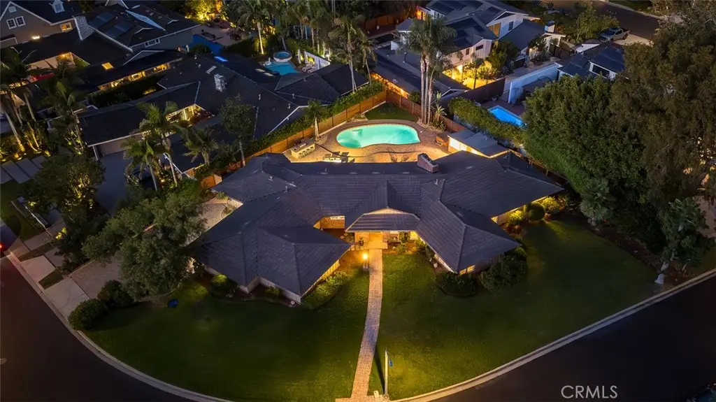 1430 La Perla Avenue, Long Beach, CA 90815 - Image #1