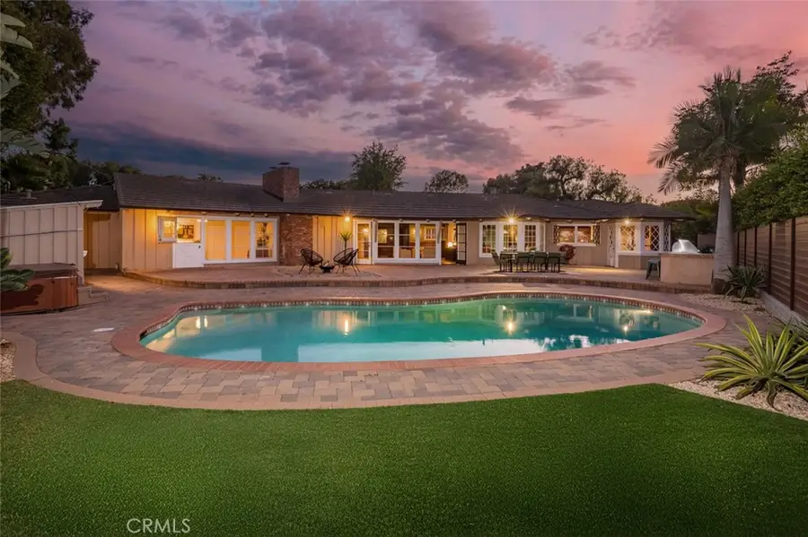 1430 La Perla Avenue, Long Beach, CA 90815 - Image #2