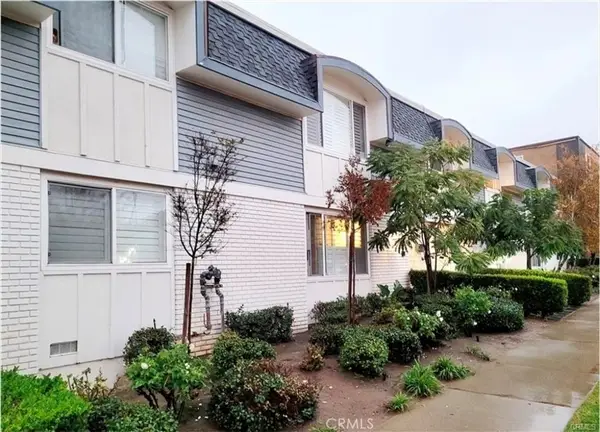 1725 Loma #16, Long Beach, CA 90804