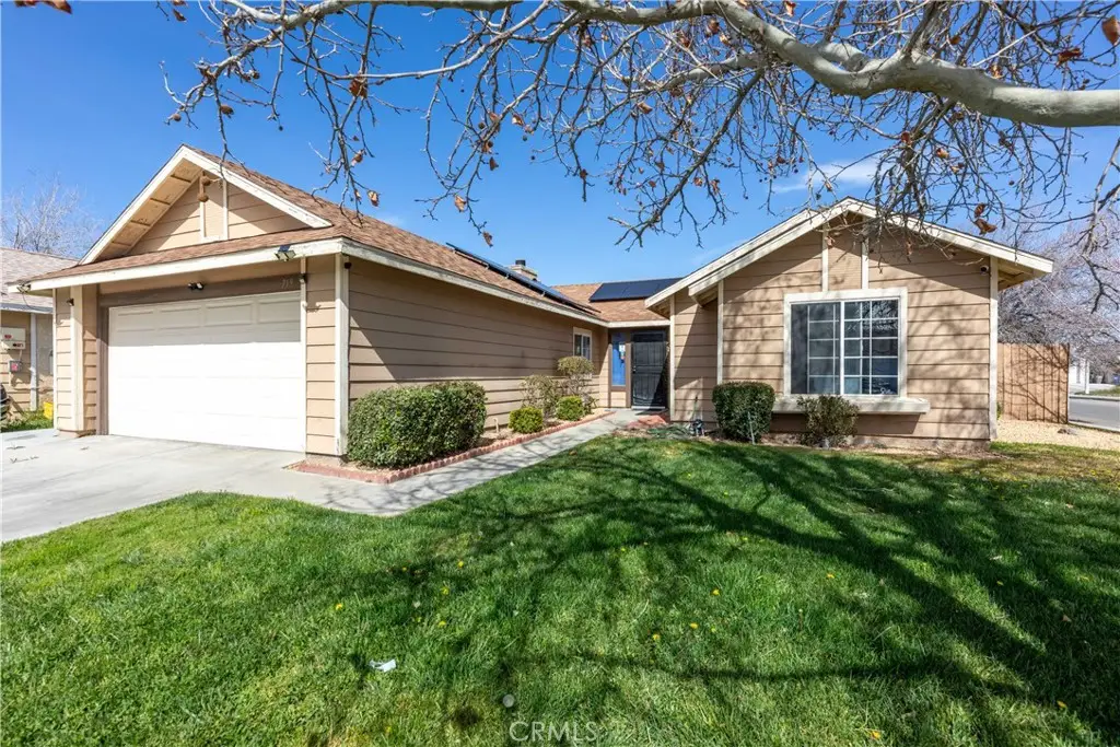 719 W Avenue H2, Lancaster, CA 93534 - #1