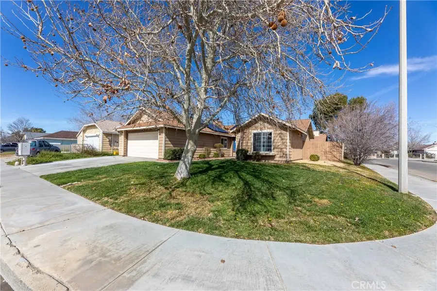 719 W Avenue H2, Lancaster, CA 93534 - #3