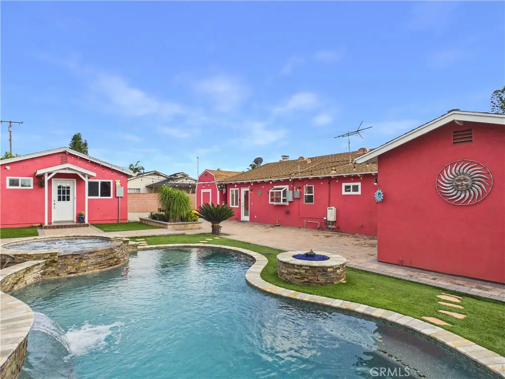 677 E Orangewood, Covina, CA 91723 - #1