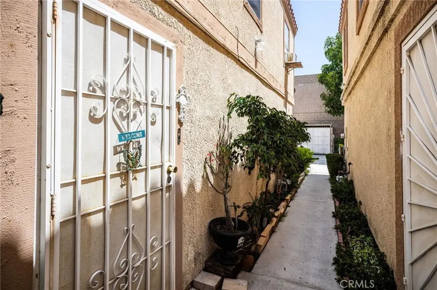 14134 Orizaba, Paramount, CA 90723 - #3