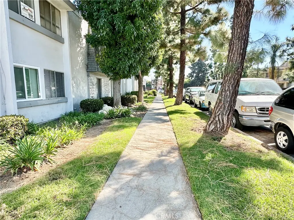 5500 Ackerfield Avenue #502, Long Beach, CA 90805 - #1