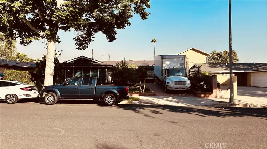 11666 Remington, Sylmar, CA 91342 - #2