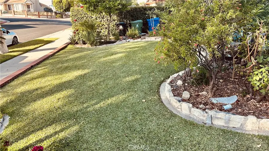 11666 Remington, Sylmar, CA 91342 - #3