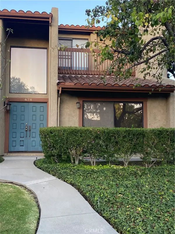 678 Rosewood, Camarillo, CA 93010