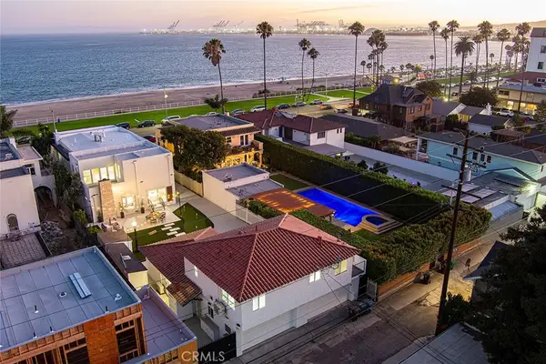2747 E Ocean Boulevard, Long Beach, CA 90803