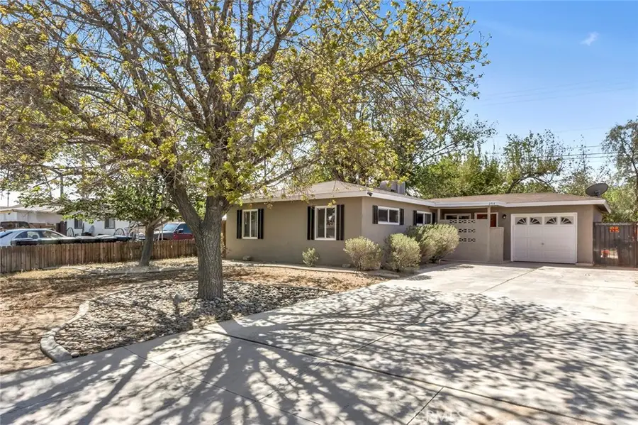 254 E Avenue J7, Lancaster, CA 93535 - Image #2