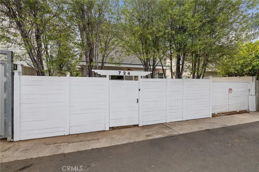 724 San Miguel Avenue, Venice, CA 90291 - #2