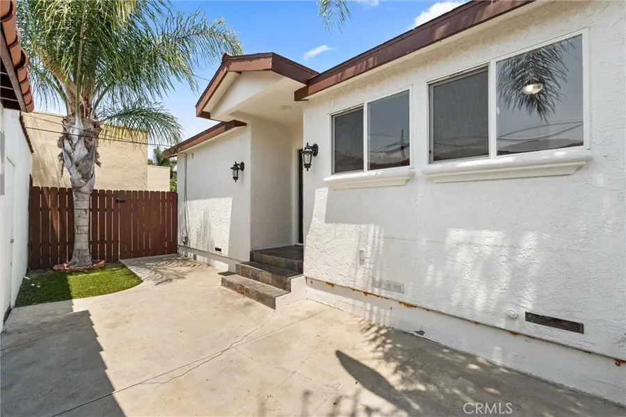 623 W 18th Street, San Pedro, CA 90731 - Image #2