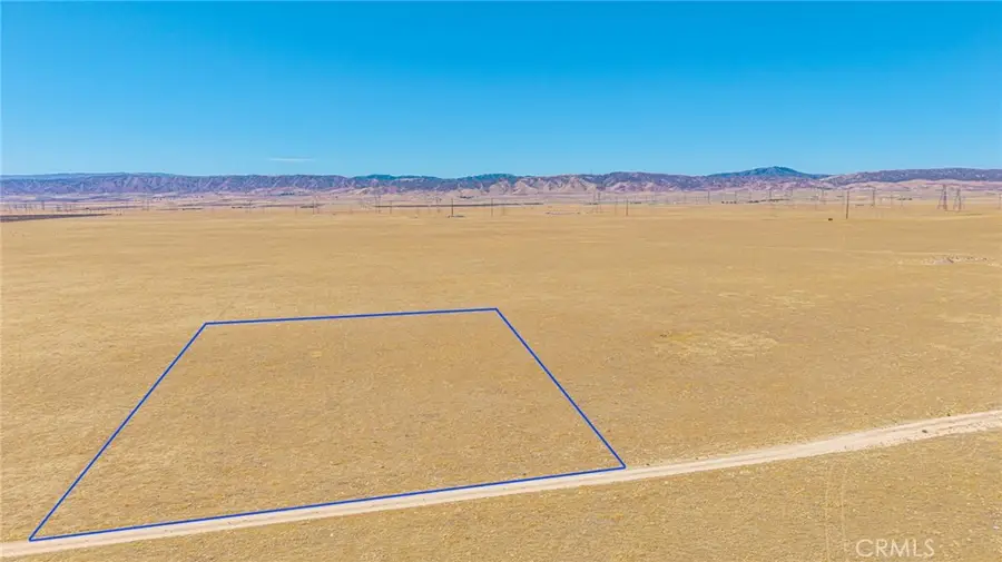 115 SW Vic Avenue F-8, Lancaster, CA 93536 - Image #3