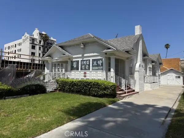242 N St Andrews, Los Angeles, CA 90004