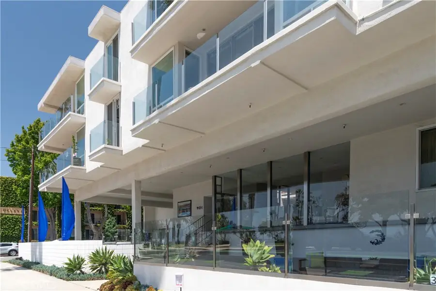 901 Ocean Avenue, Santa Monica, CA 90403 - Image #2