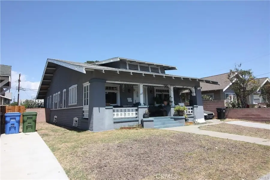 1027 W 46th Street, Los Angeles, CA 90037 - #3