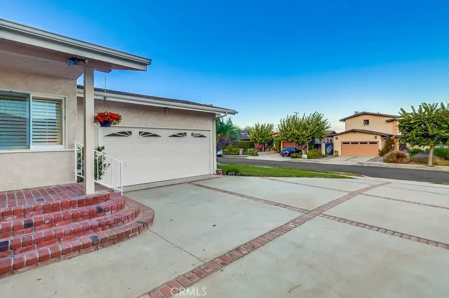 303 N Trotwood Avenue, San Pedro, CA 90732 - Image #3