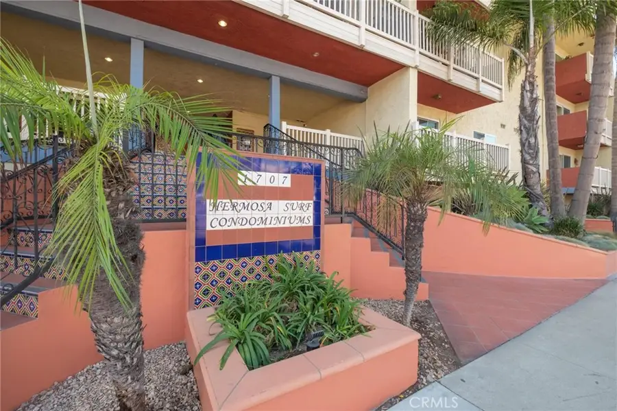 1707 Pacific Coast Highway #413, Hermosa Beach, CA 90254 - Image #2