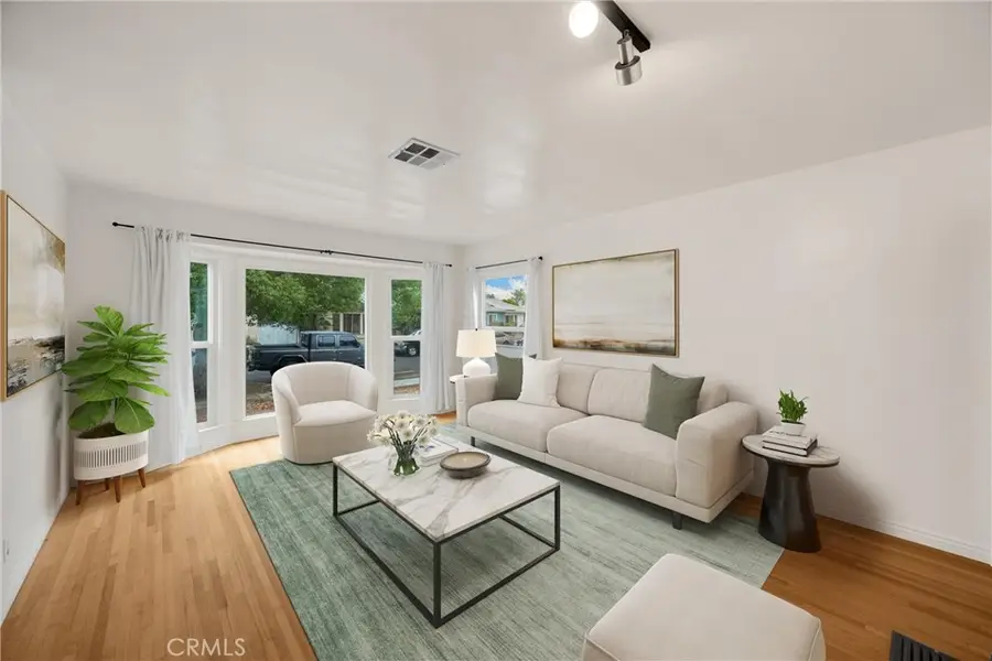 8828 Zeiler, Arleta, CA 91331 - #2