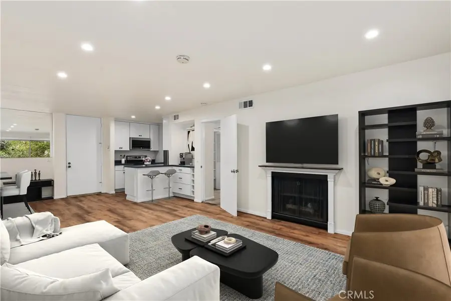 5202 Raintree Circle, Culver City, CA 90230 - Image #2