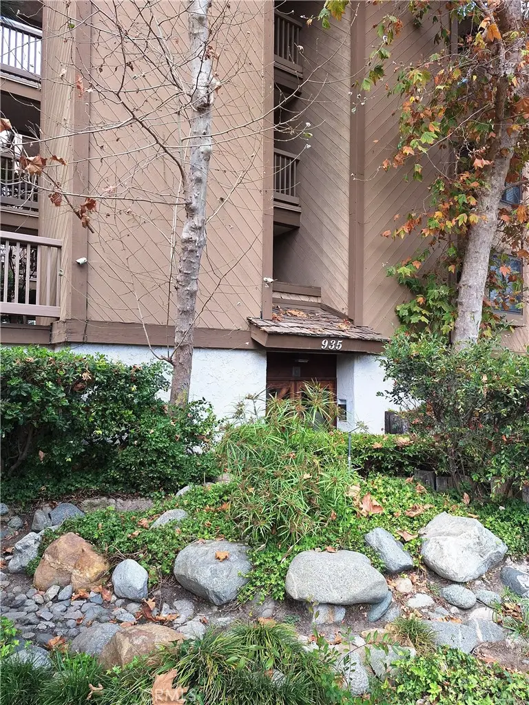 935 Main Street #303, El Segundo, CA 90245 - #1