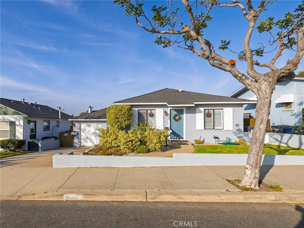 623 E Grand Avenue, El Segundo, CA 90245 - #1