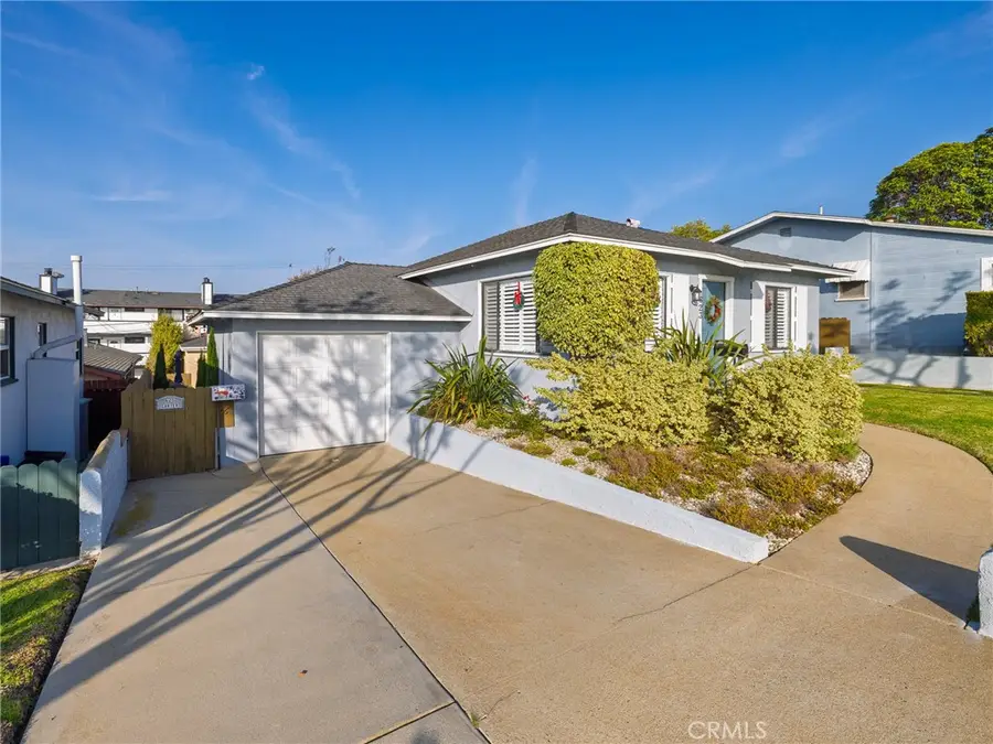 623 E Grand Avenue, El Segundo, CA 90245 - #2
