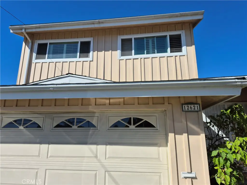 12621 S Hoover, Los Angeles, CA 90044 - #1