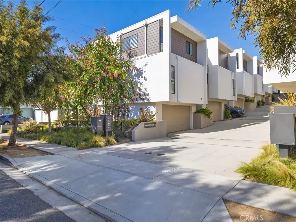 121 E Walnut Avenue, El Segundo, CA 90245 - #1