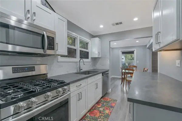 11938 Exposition Boulevard, Los Angeles, CA 90064