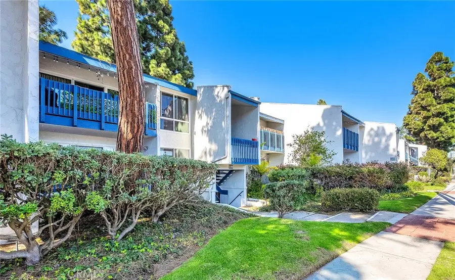 649 S Prospect #103, Redondo Beach, CA 90277 - Image #2