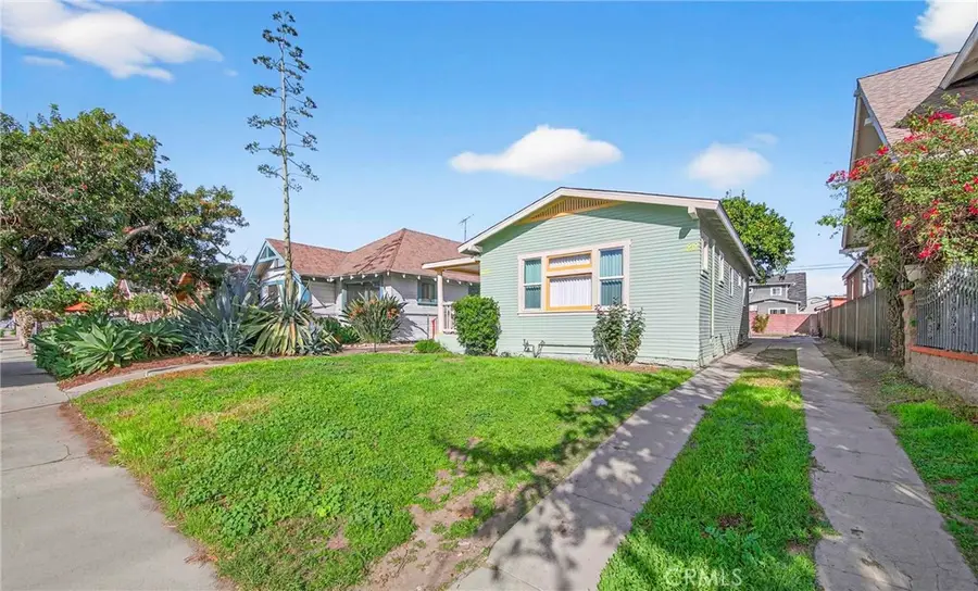 917 W 50th, Los Angeles, CA 90037 - #3