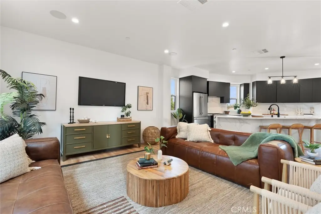 6051 N Tujunga Avenue, North Hollywood, CA 91606 - #1