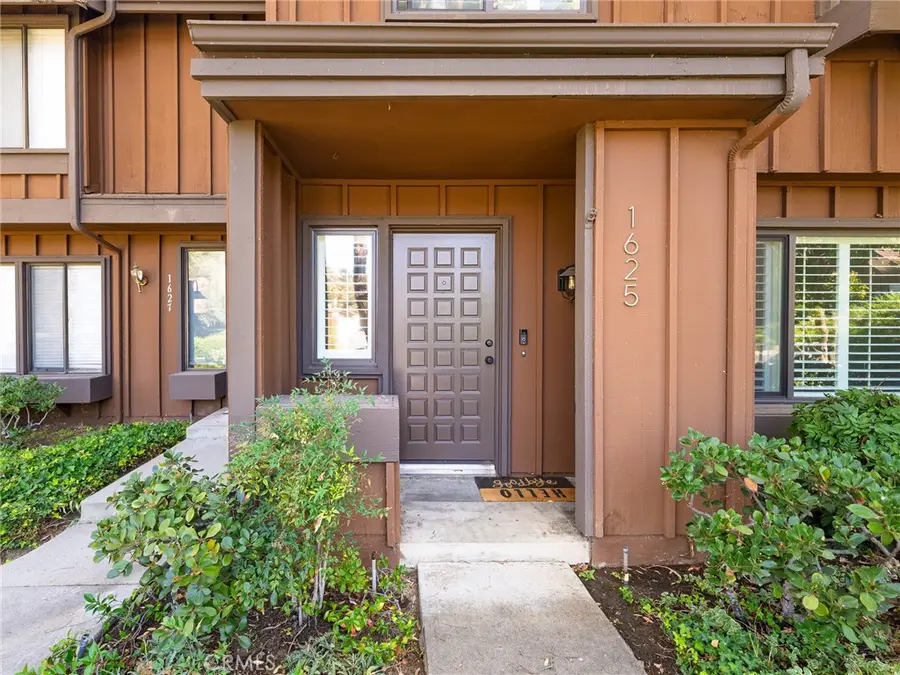 1625 Stonewood Court, San Pedro, CA 90732 - #3