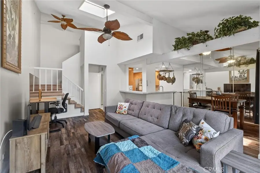 722 W 223rd #2, Torrance, CA 90502 - #3