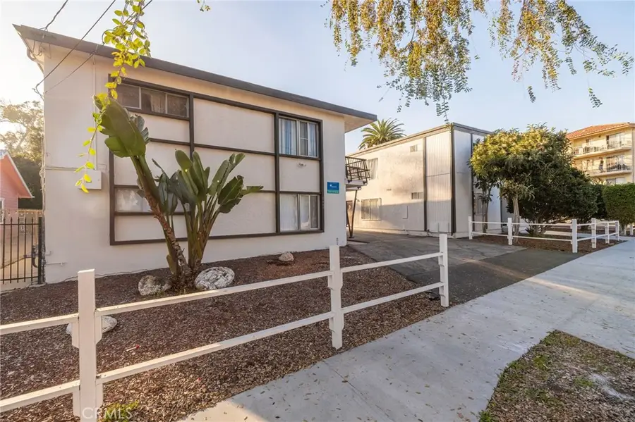 2401 S Denison Avenue, San Pedro, CA 90731 - #3