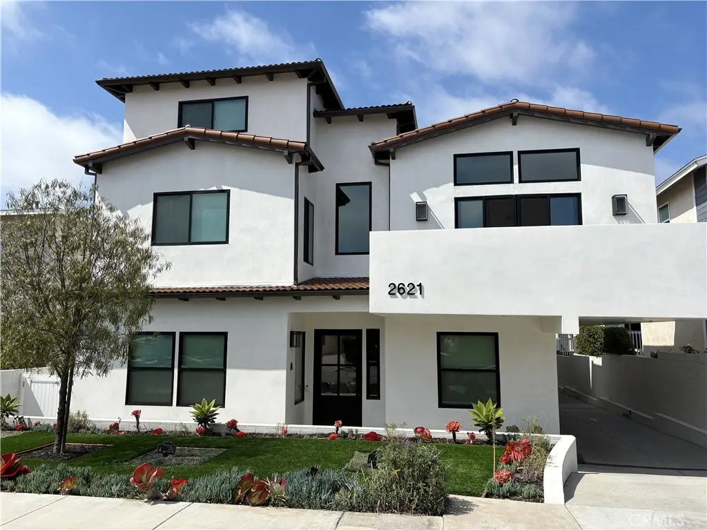 2621 Gates Avenue #B, Redondo Beach, CA 90278 - #1