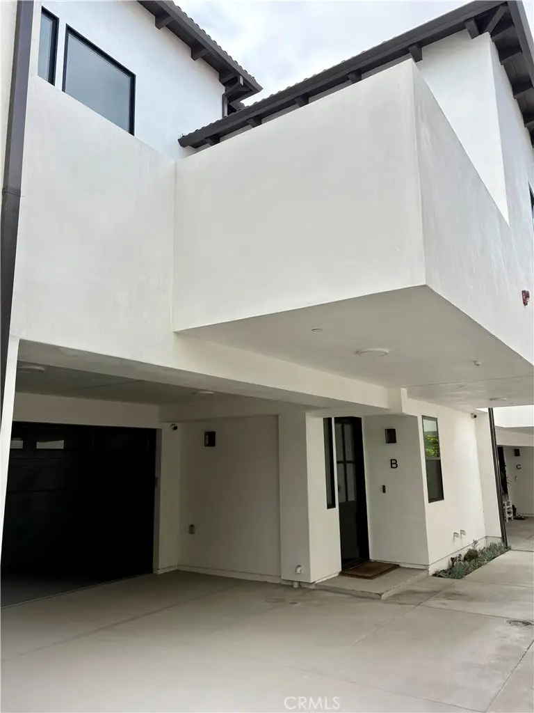 2621 Gates Avenue #B, Redondo Beach, CA 90278 - #3
