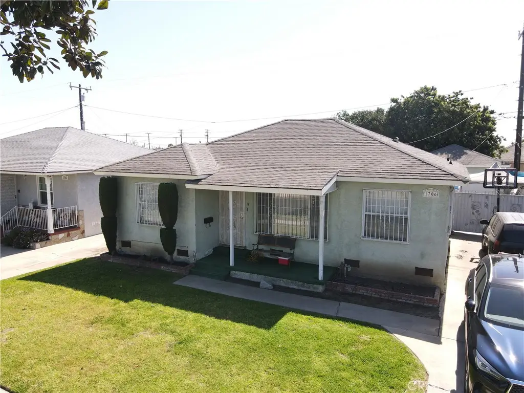 1706 W 137th Street W, Compton, CA 90222 - #1